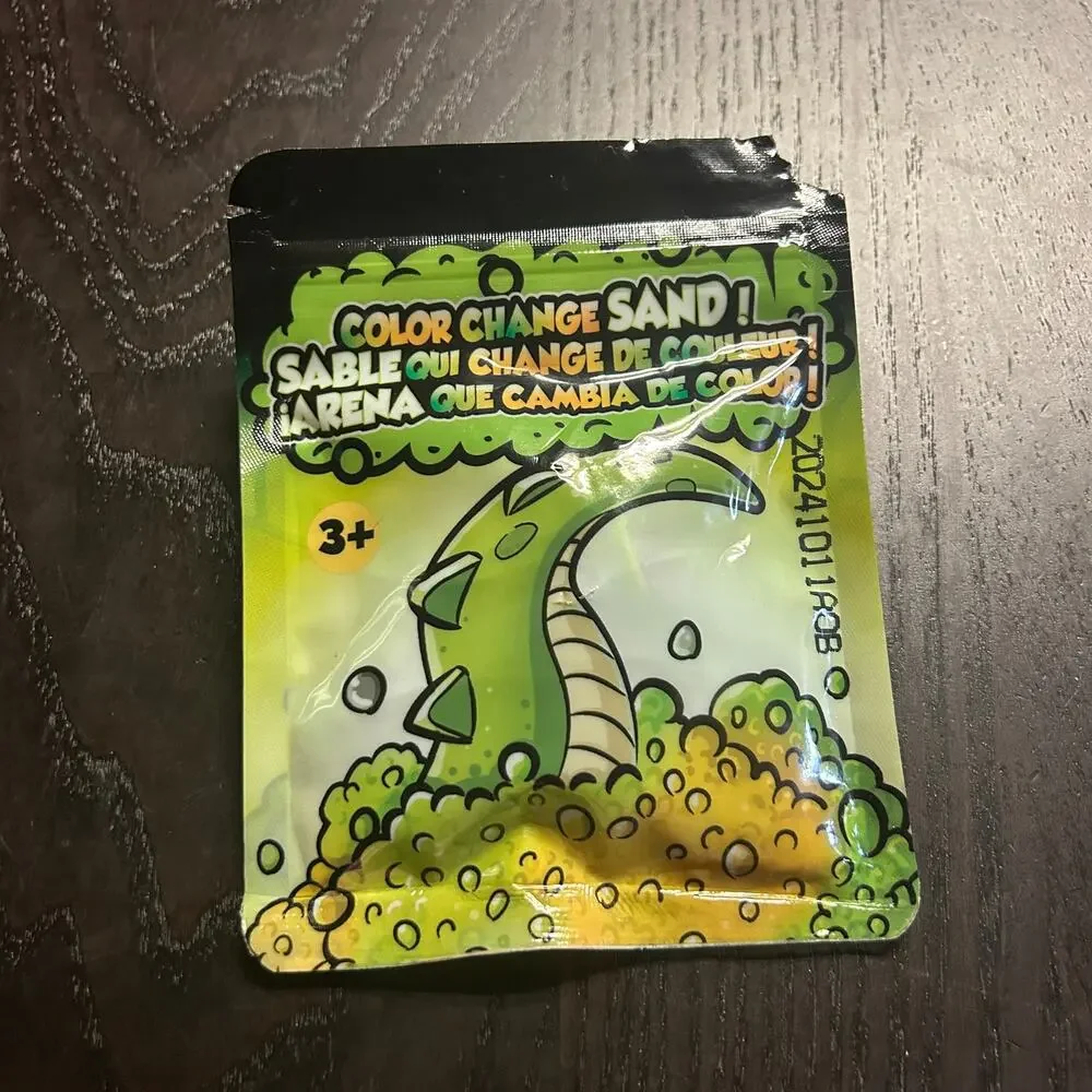 New Color Changing Sand - Picture 1 of 4